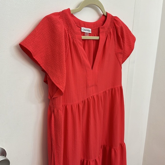 Calvin Klein V-Neck Short-Sleeve Tiered Maxi Dress size 2 - Picture 9 of 10